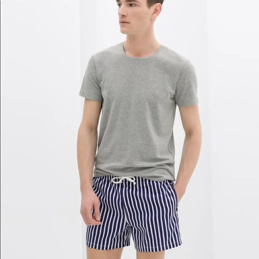 ✨HP✨Zara Men STRIPE PRINT SWIMSUIT✨